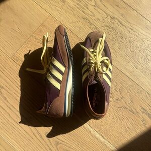 Adidas SL 72 Maroon / Brown women’s shoe US 6